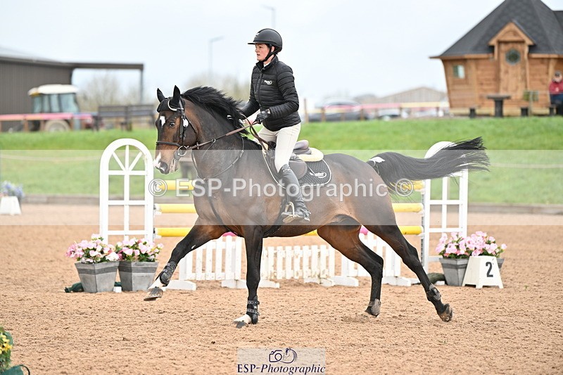 240315A-123707-00977 - Cls 3 Snr Foxhunter