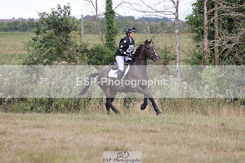 250802A-153755-06795 - F-284-Roxi.Foster-SKYES.ARCOS