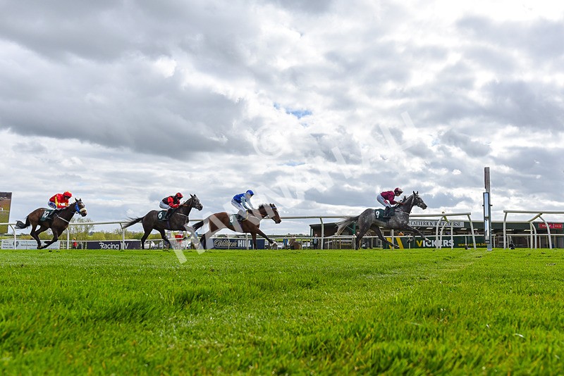 240424-Race 4-Corsican Caper-3580 - Race 4