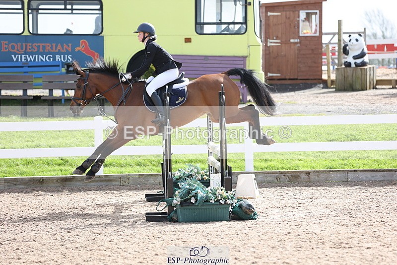 240406A-105514-02915 - Cls 20 British Novice and 90cm Open