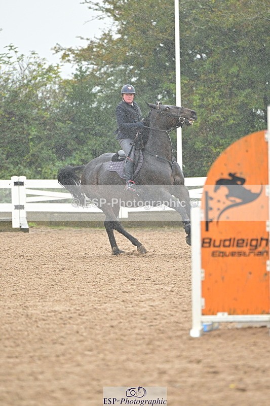 240925A-133440-00921 - Cls 4 Newcomers and 1.10m Open