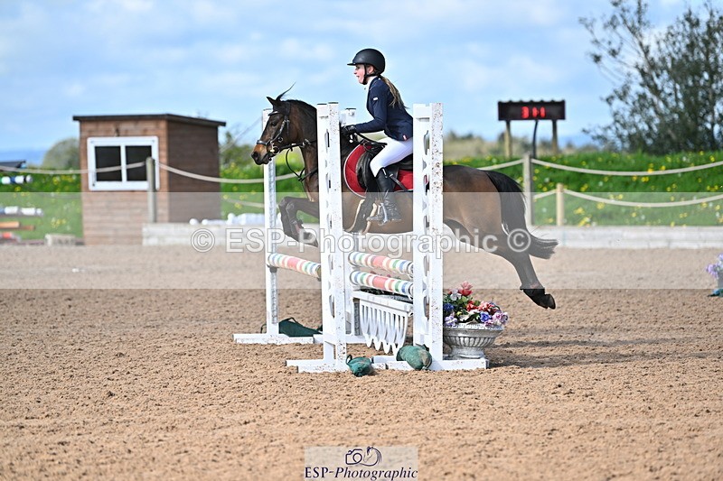 240504A-094349-00953 - Cls 1 Pony Intro 70cm