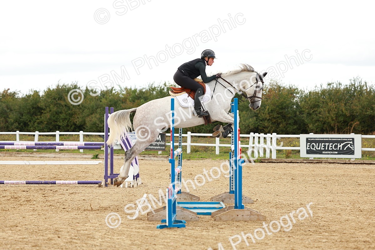 SBM_001470 - Class 4 - Senior Newcomers - 1.10m