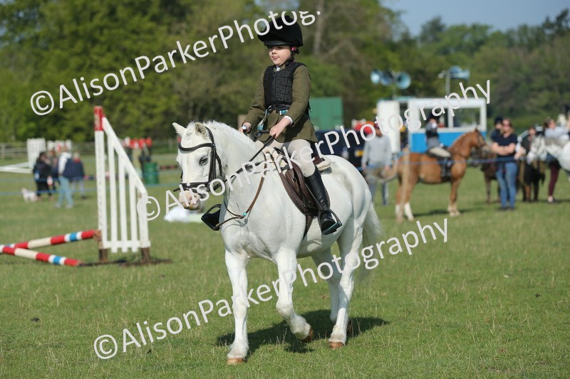20250427-0916 - Class 1 - Mini Jumping Lead Rein or Assisted
