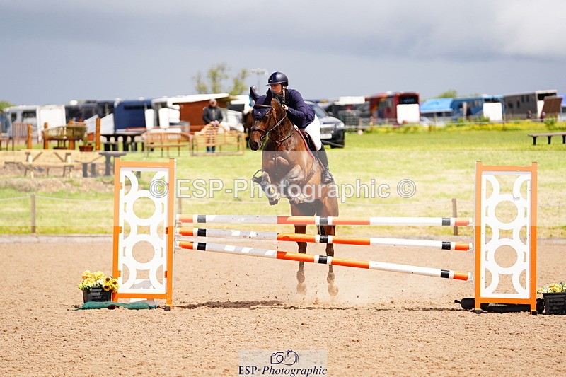 240526A-121758-08019 - Cls 26 Chard Equ 1.05m and 1.10m Grand Prix