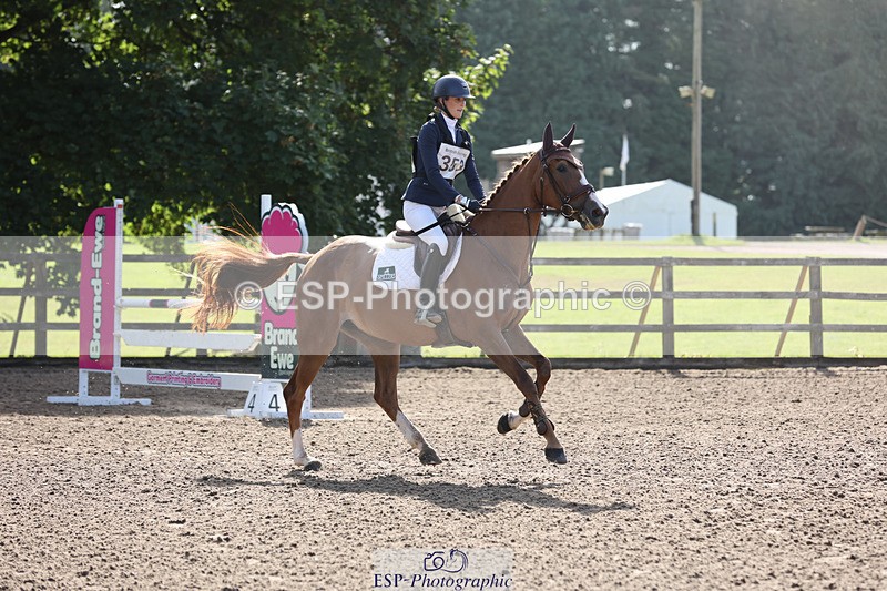 240804-093507-10165 - 353-Maja_Hullah-ORANJE_SPR