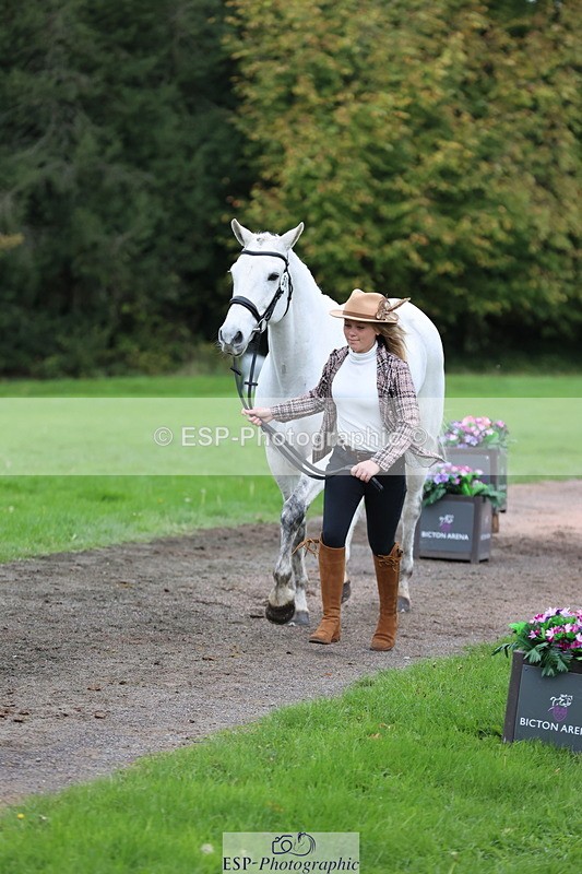 251026A-111825-25360 - G-565-Katie.Maddox