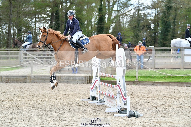 240324-125210-02700 - Cls 9 Snr 1.05m Open