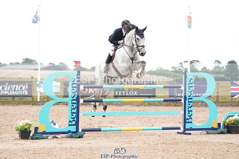 250718-114127-10082 - Cls 2, 3 Star Small Tour Break til End