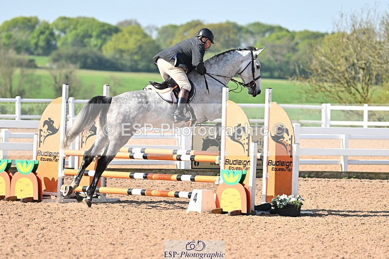 240509A-092351-00105 - Cls 1 British Novice and 90cm Open