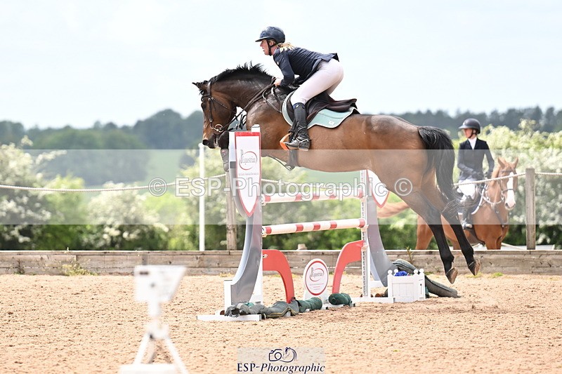 260513B-144350-01168 - Cls 6 Snr Fox and 1.20m Open