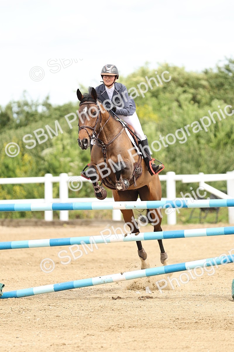 SBM_000963 - Class 4 - Senior Newcomers - 1.10m