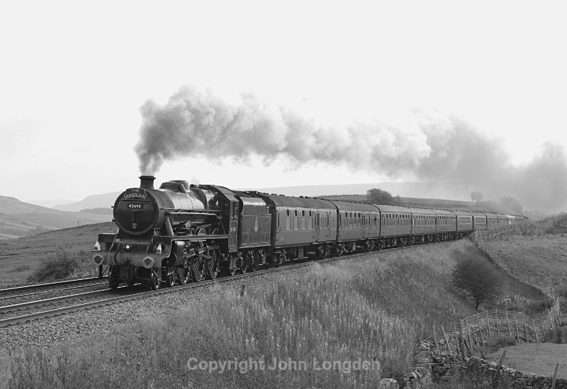 JL - 10.10.15 LMS Jub 45690 'Leander' 1Z44 Leicester - Carlisle, WBC - White Birch Cottage