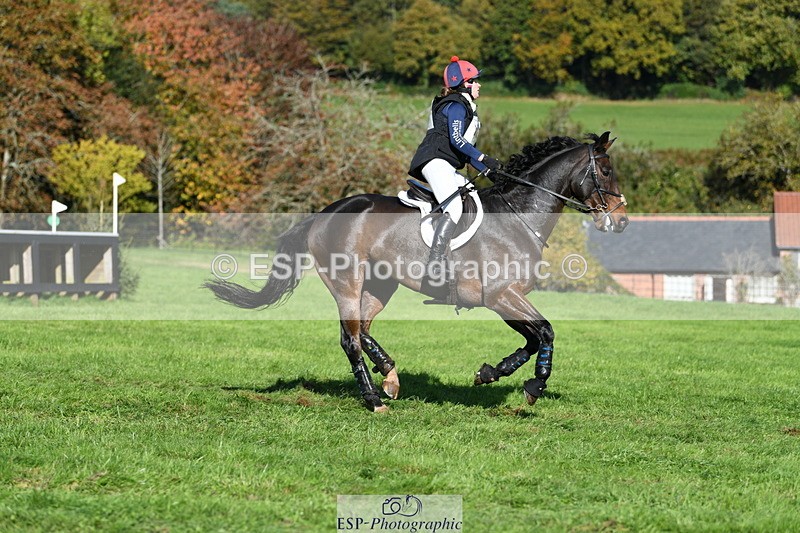 251024A-122840-11545 - B-132-Hannah.R.Jones