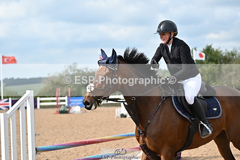 241004A-123533-01937 - Fri 09 95cm Amateur Quals