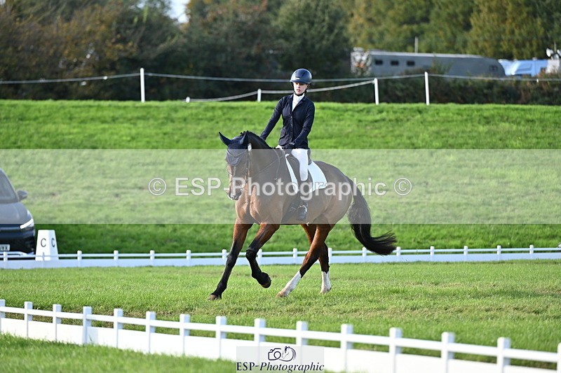 251024A-153137-14072 - E-398-Fenella.Redvers