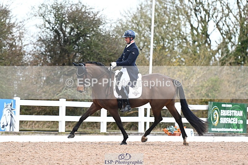 240218A-105431-06089 - 172-Jezz.Palmer-Honey.D'Or