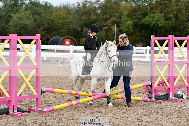 241013B-085451-00054 - Cls 1 Clear Round