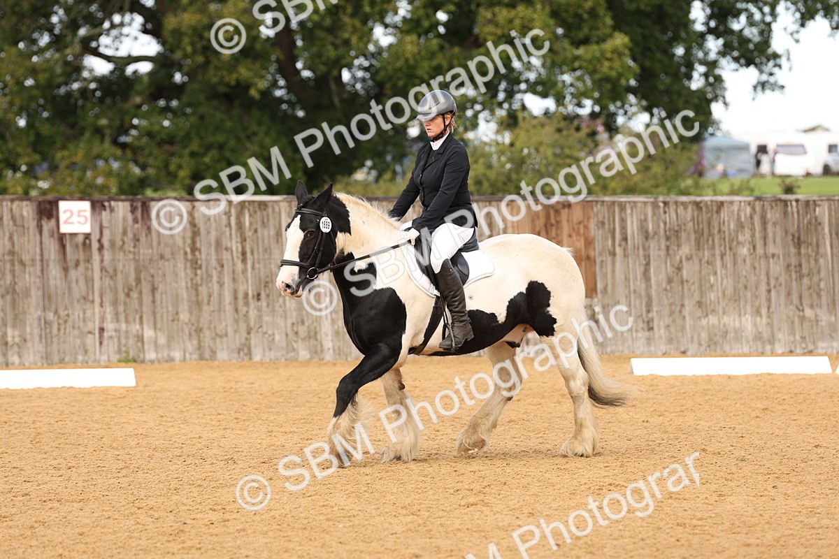 SBM_03524 - D1 - Small Tour Championship Intro 1