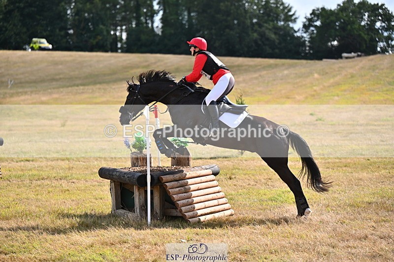 250803A-162226-16797 - Q-756-Sarah.Whitehead-SHAKE.HIM.UP