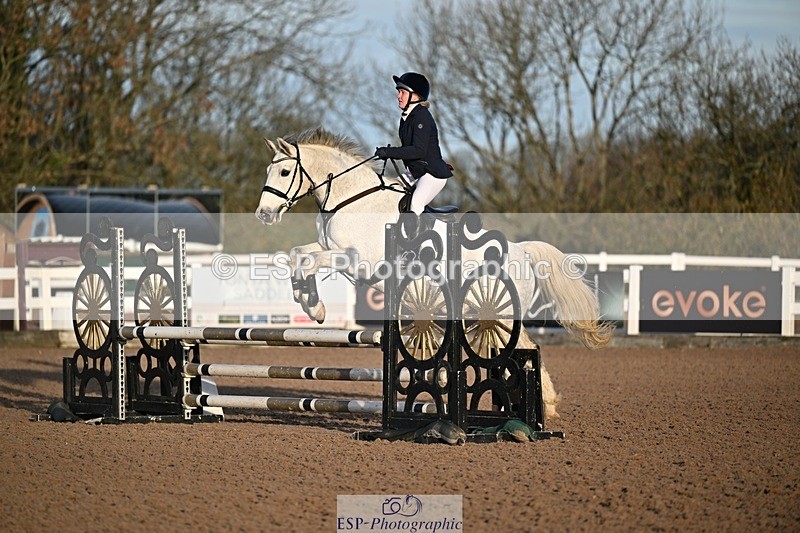 251126-090428-00002 - Cls 0 + 1, Clear Round, British Novice and 90cm