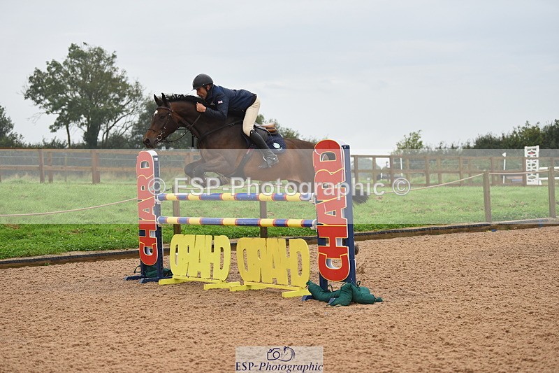 230916A-102042-03778 - Cls 14 Snr Foxhunter