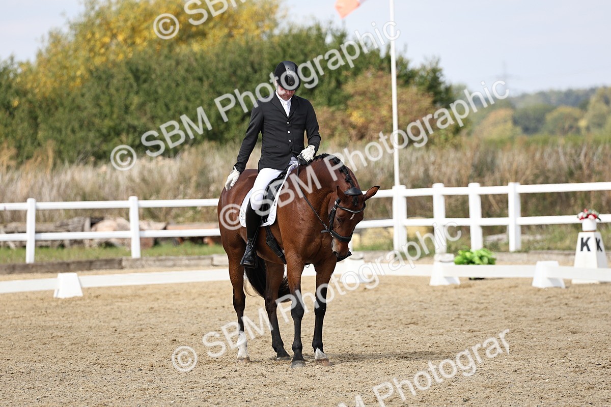 SBM_018729 - Class 16 - Novice 5 - 12.08-13.11