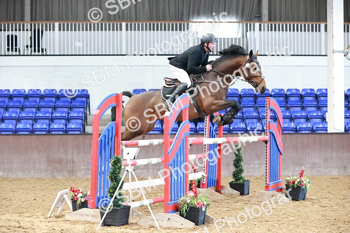 SBM_002908 - Class 11 - Senior Foxhunter 1.20m