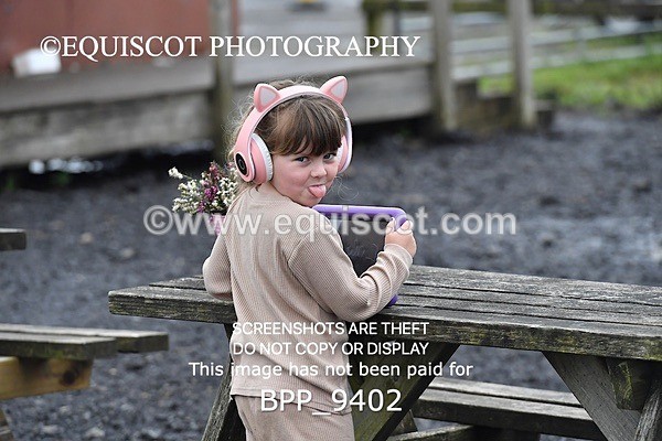 BPP_9402 - CLASS 32 MON Club/ Unaffiliated 70cms Open