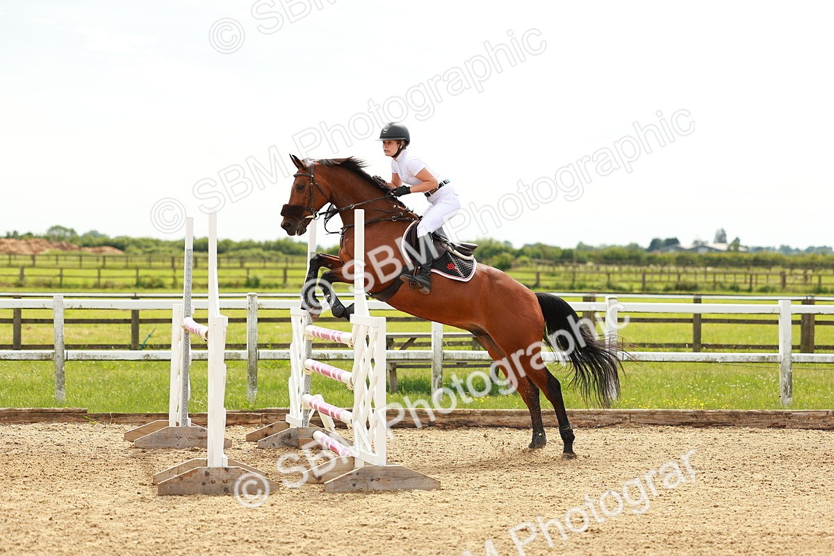 SBM_002336 - Class 4 - Senior Newcomers - 1.10m