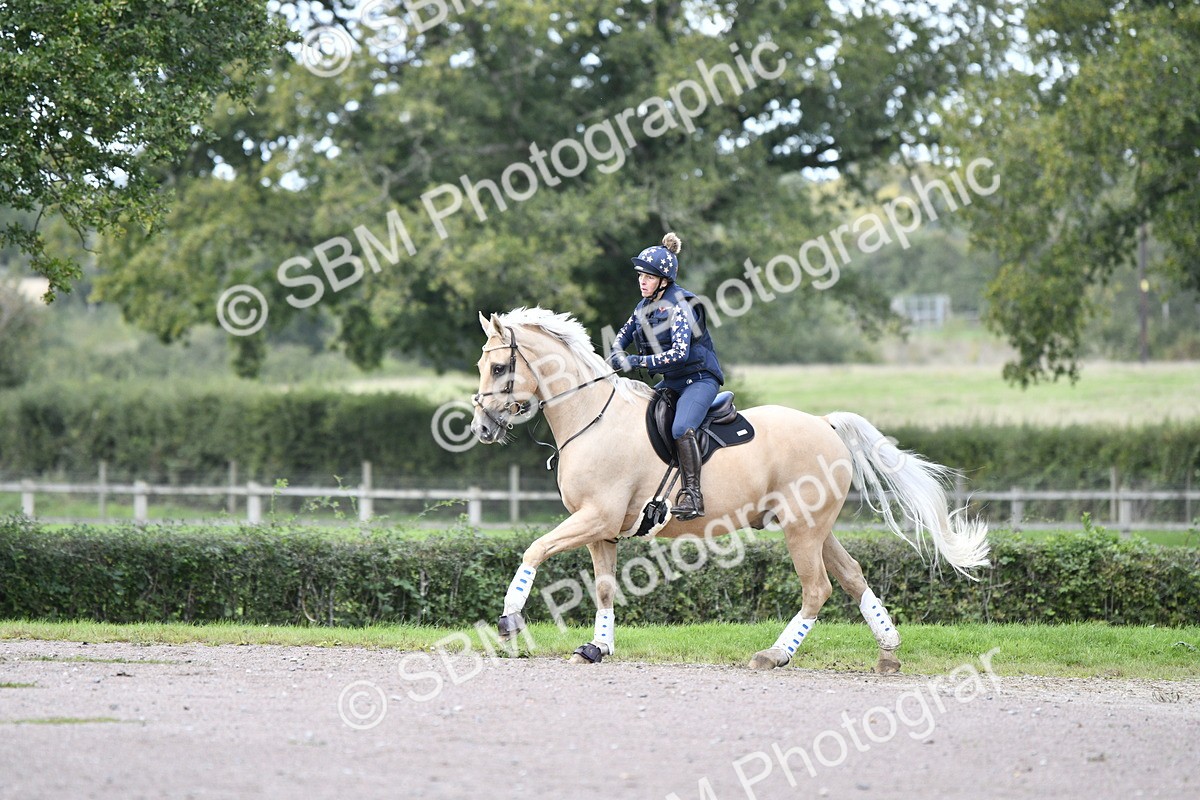 SBM_21703_E9 - Eventers Challenge 60cm Challenge - Clare Blakey