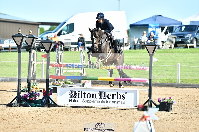 230720A-093820-01768 - Cls 1, 2 Star Small 1.30m