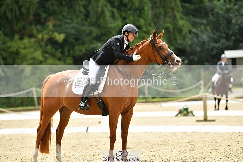 250718A-141145-02017 - 068-Stacey.Escrig-JOIE.DE.VIVRE.III