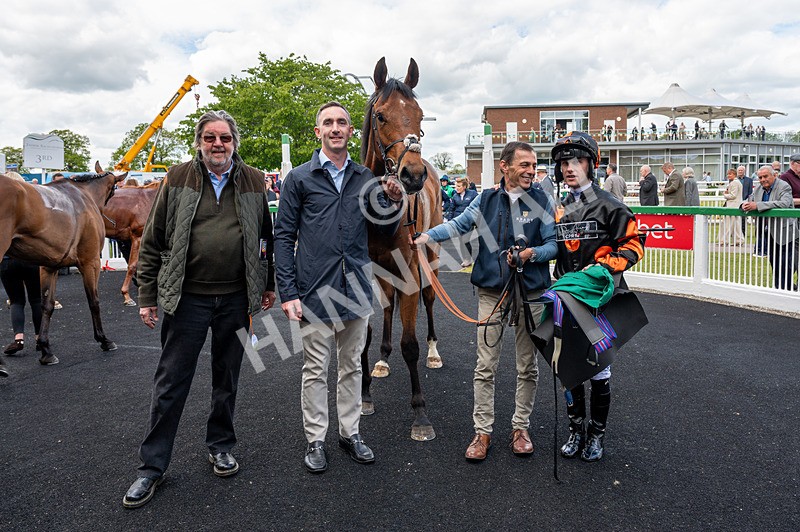 160526-Race 1-Dees Funny Girl-3428 - Race 1 1.52pm Marion Gibson Brown Memorial - Irish EBF Restricted Maiden Fillies' Stakes  (Div I)