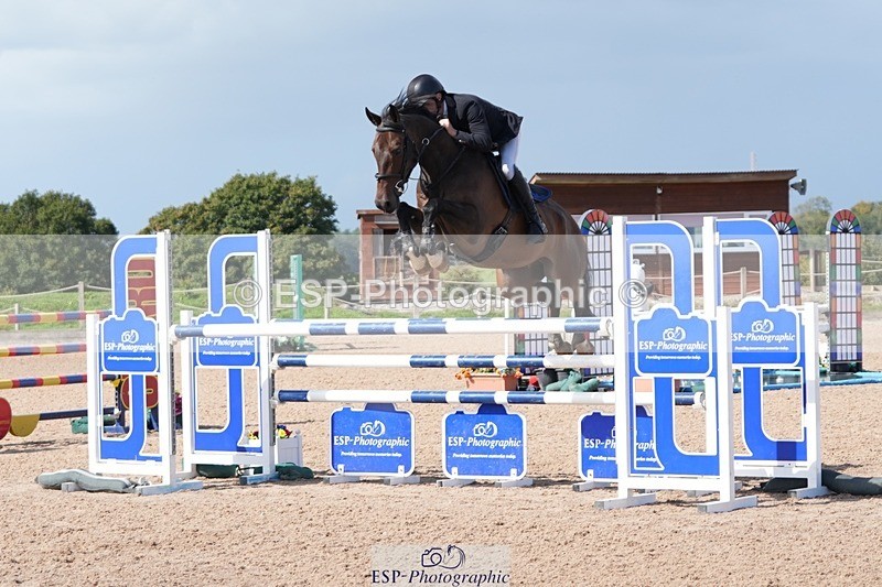250913-121547-06847 - Cls 15 Snr Foxhunter