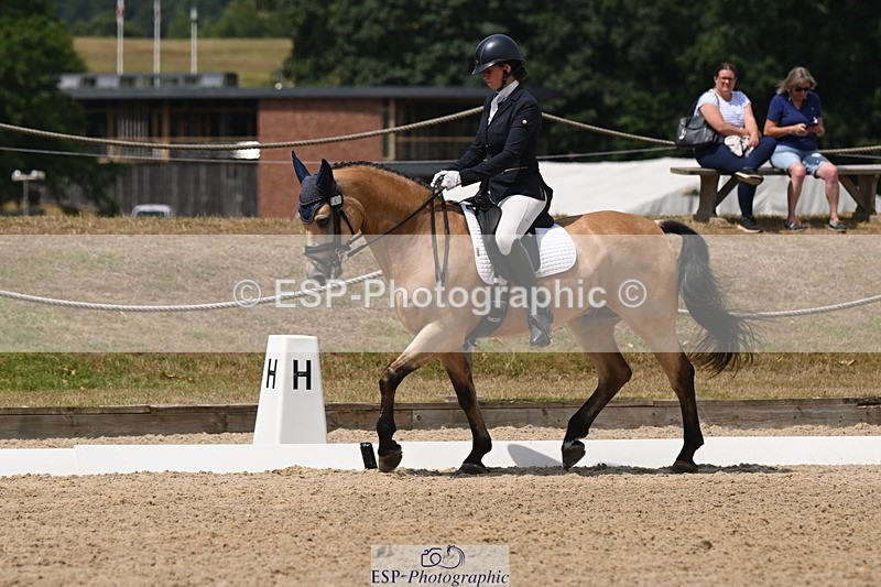 250719A-125435-05155 - 141-Chloe.Dunn-Towerhill.Shamie