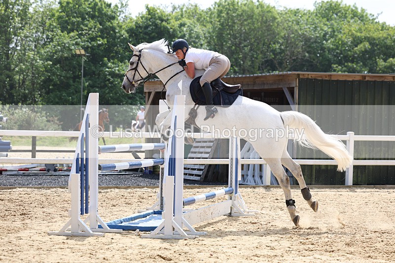 3E7A1028 - Class 13: Senior Newcomers/1.10m open