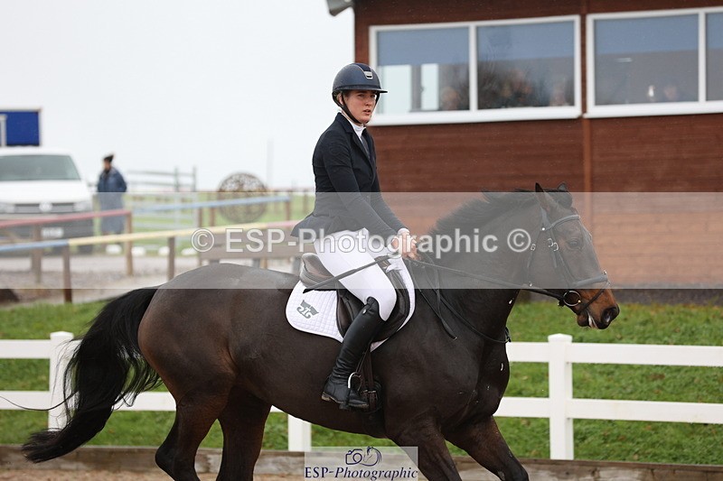 231112A-125246-04238 - Cls 19 Snr 1.05m Open