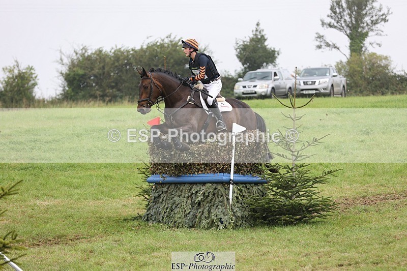 240901A-124409-08898 - 313-Max.Forster-CELTIC.CROSS