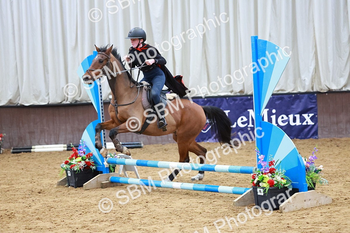 SBM_001775 - Class 3 - Horse & Hound (60cm)