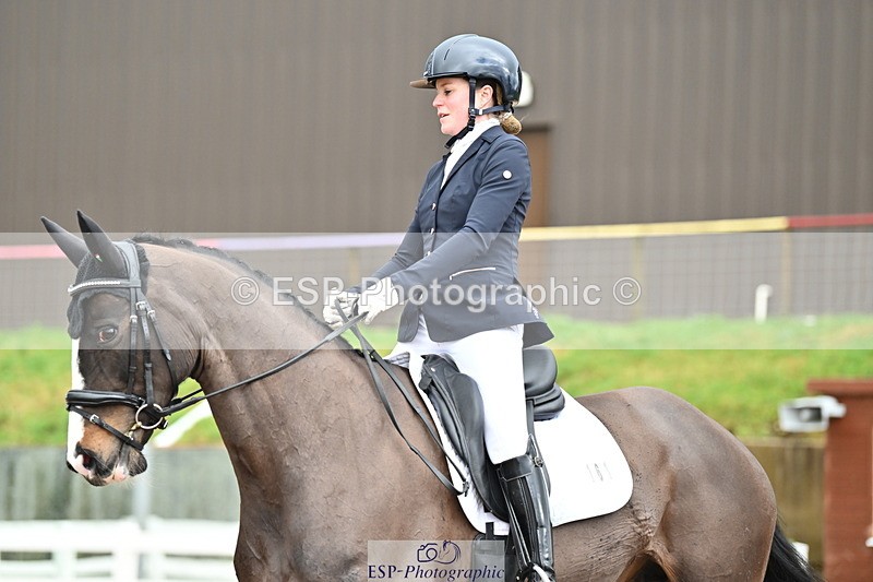 240218A-103252-05574 - 161-Katie.Warner-Active.Nuvalari