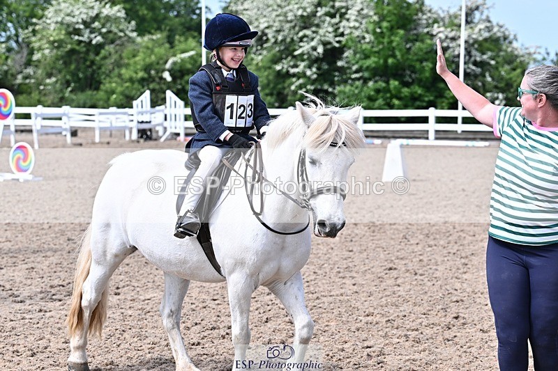 250517-111055-00884 - 40cm Assisted