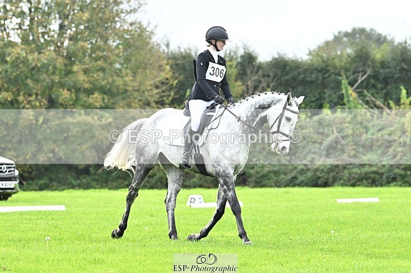 241024-103217-02200 - 306-Alice.Sandiford-THE.GREY.DANCER