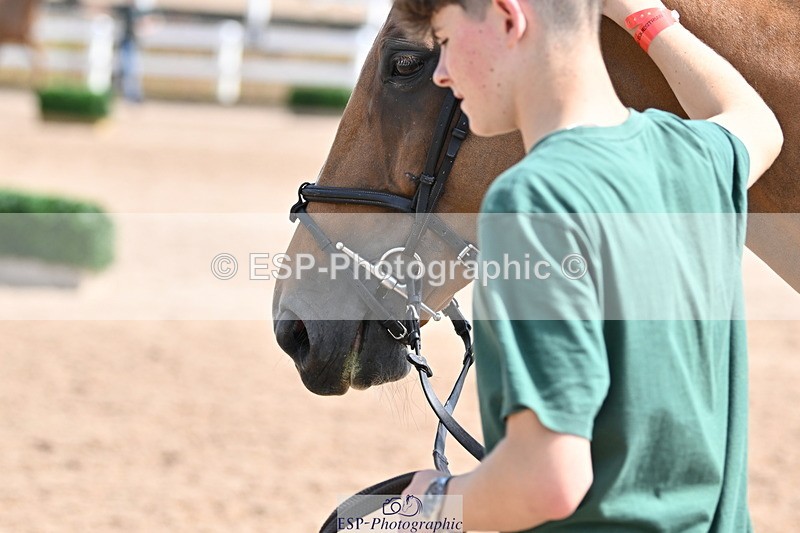 240717A-151907-02750 - Trot Up 3pm to 4pm