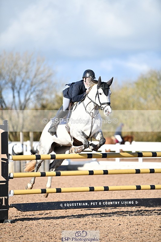 231110A-144358-00852 - Cls 6 Foxhunter & 1.20m Open