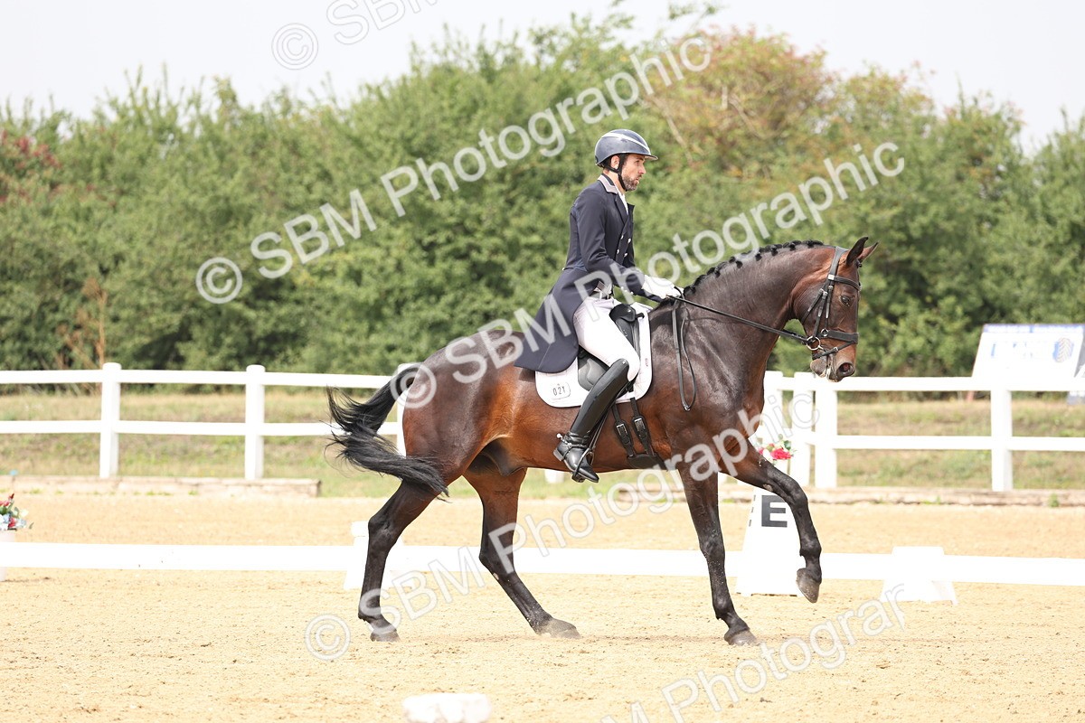 SBM_007116 - Class 9 - FEI INT I - 13.37-14.33