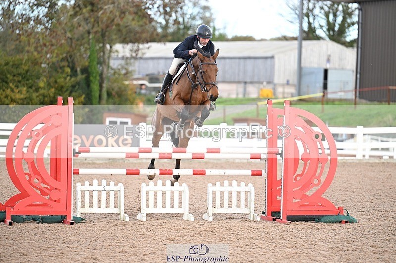 251022-125341-00447 - Cls 4 Snr Newcomers 1.10m