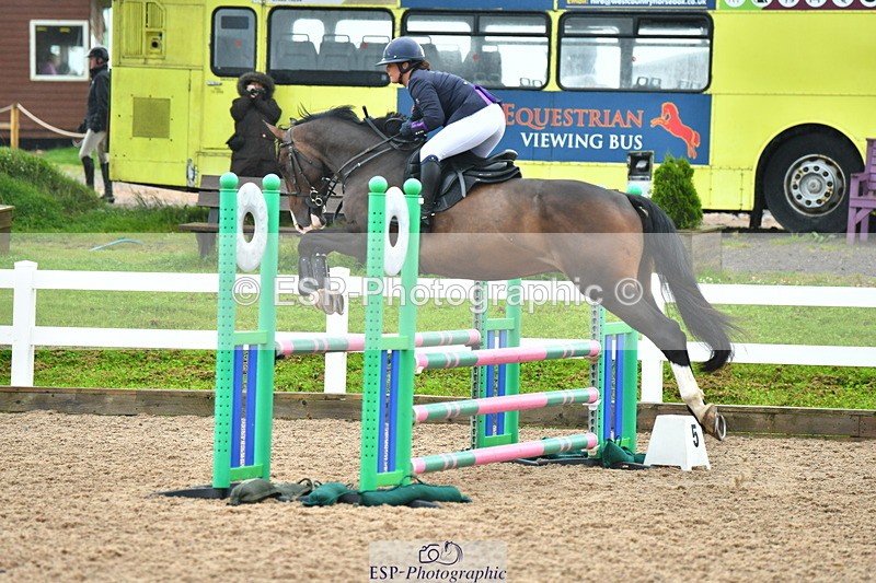 230812A-090403-07539 - Cls 25 A&B Brit nov & 90 Open