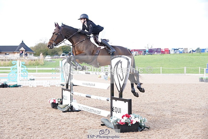 241004A-164420-02854 - Fri 05 Nat 1.30m & 1.40m Open