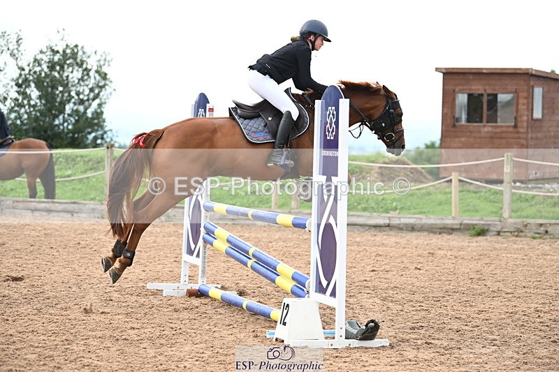 240908A-131018-03933 - Cls 15 U21 Intro 90cm-1.00m  Team Comp